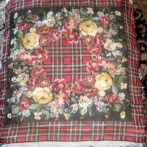 🌲❤️Ralph Lauren 100% Silk Scarf made in Japan, with the box to match!